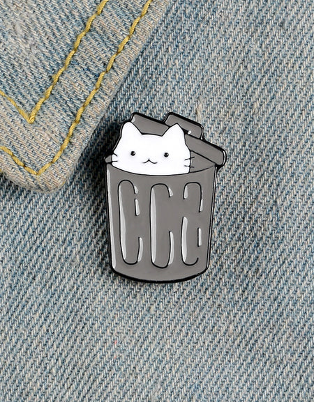 Kawaii Kitty Bin Pin